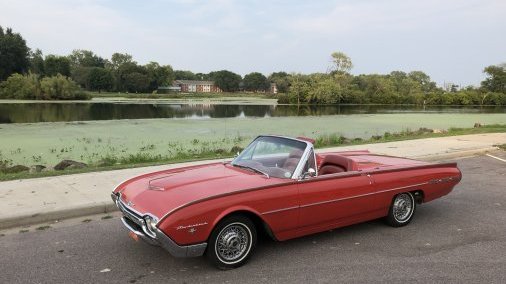 1962 Ford Thunderbird