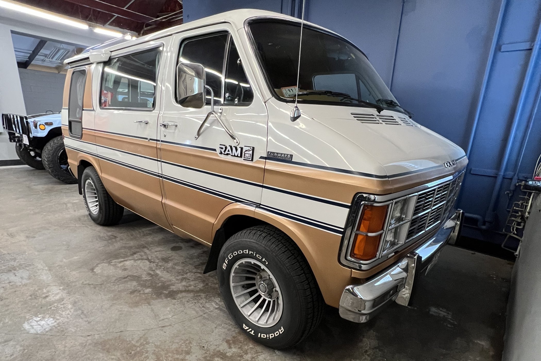 1985 Dodge B250